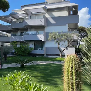 Lungomare-spiaggia Residenz Carinzia - Abissinia Riccione